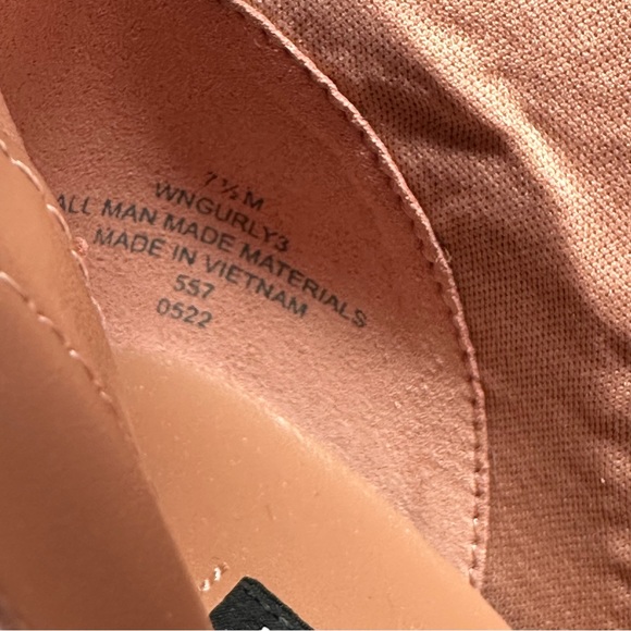 Nine West NWOT Womens Pink Farrah Pointed Toe Stiletto Booties size 7 7.5 - Picture 10 of 12